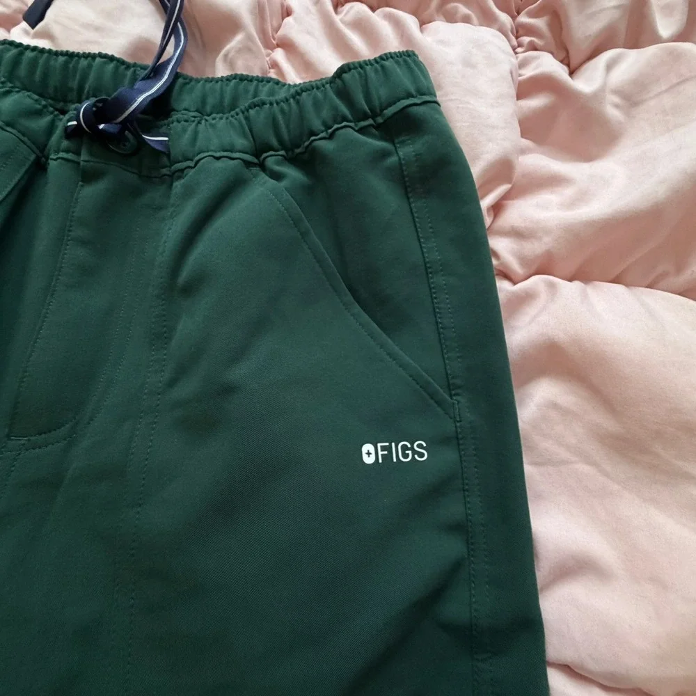 FIGS Men's XS Racing Cairo Cargo Scrub Pants Green NWT Technical Utility 1000142